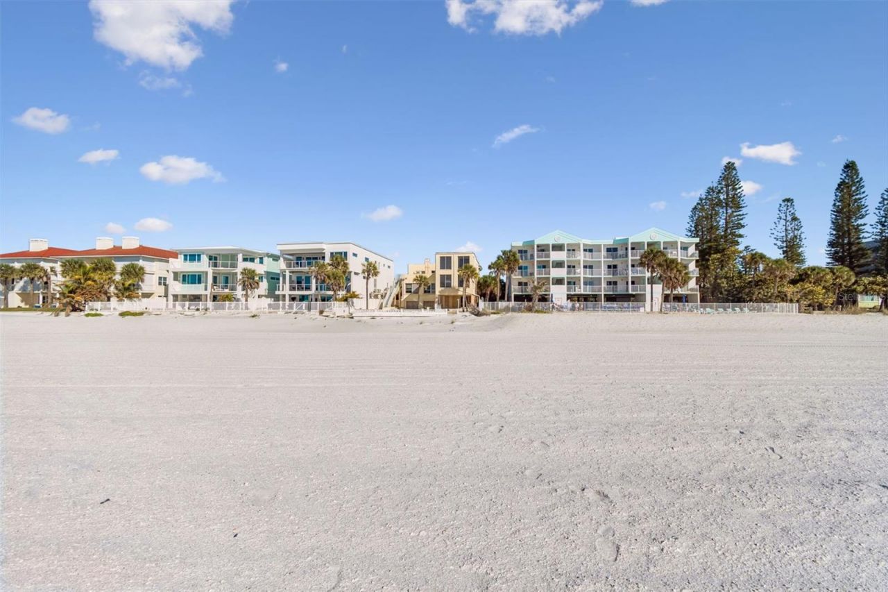 30 Gulf Boulevard, Indian Rocks Beach, FL 33785 Photo