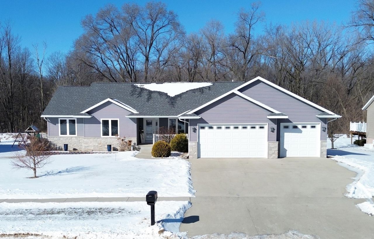 1738 Timberline Drive, Evansdale, IA 50707 Main Photo