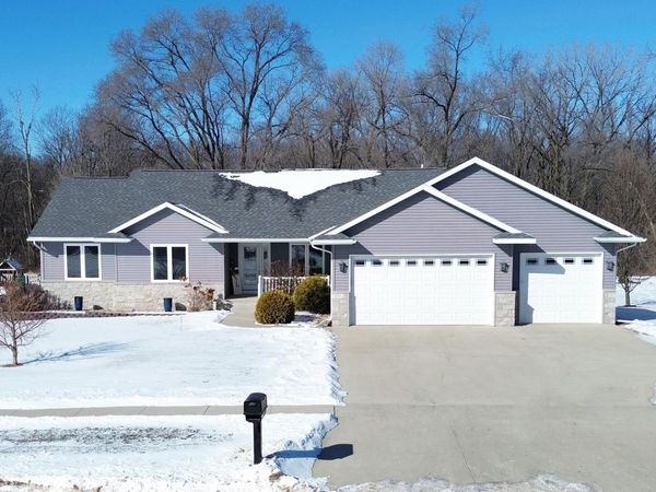 1738 Timberline Drive, Evansdale, IA 50707