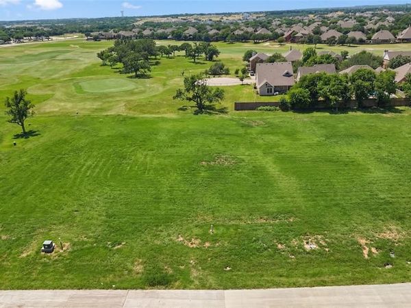 307 Valerie Way , Copper Canyon, TX 76226