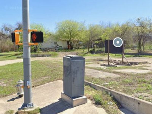 2602 East Commerce, San Antonio, TX 78203