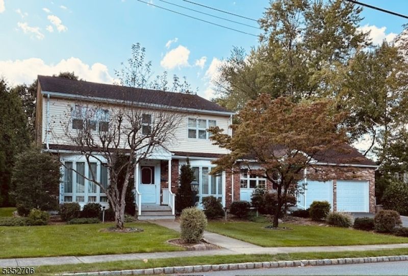 34 Brian Rd, West Caldwell, NJ 07006 Main Photo