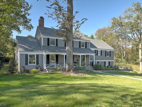 66 Canoe Brook Rd, Millburn, NJ 07078