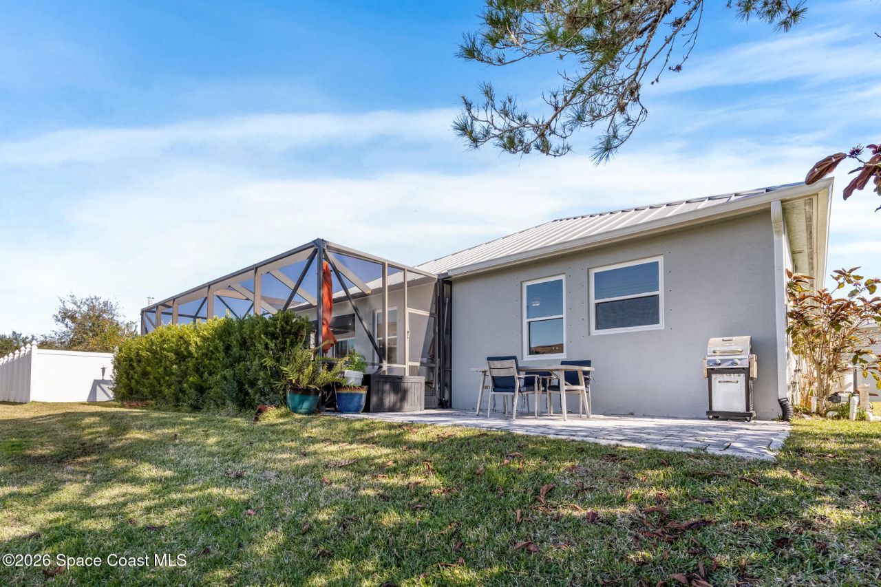 102 Salazar Lane, Sebastian, FL 32958 Photo