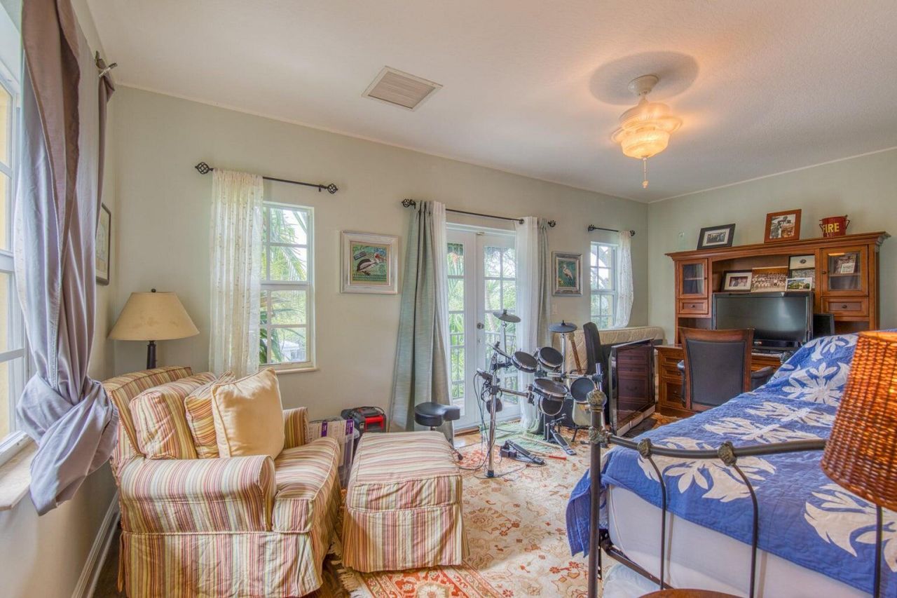 218 N Palmway, Lake Worth Beach, FL 33460 Photo