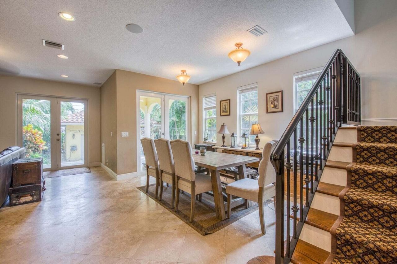 218 N Palmway, Lake Worth Beach, FL 33460 Photo