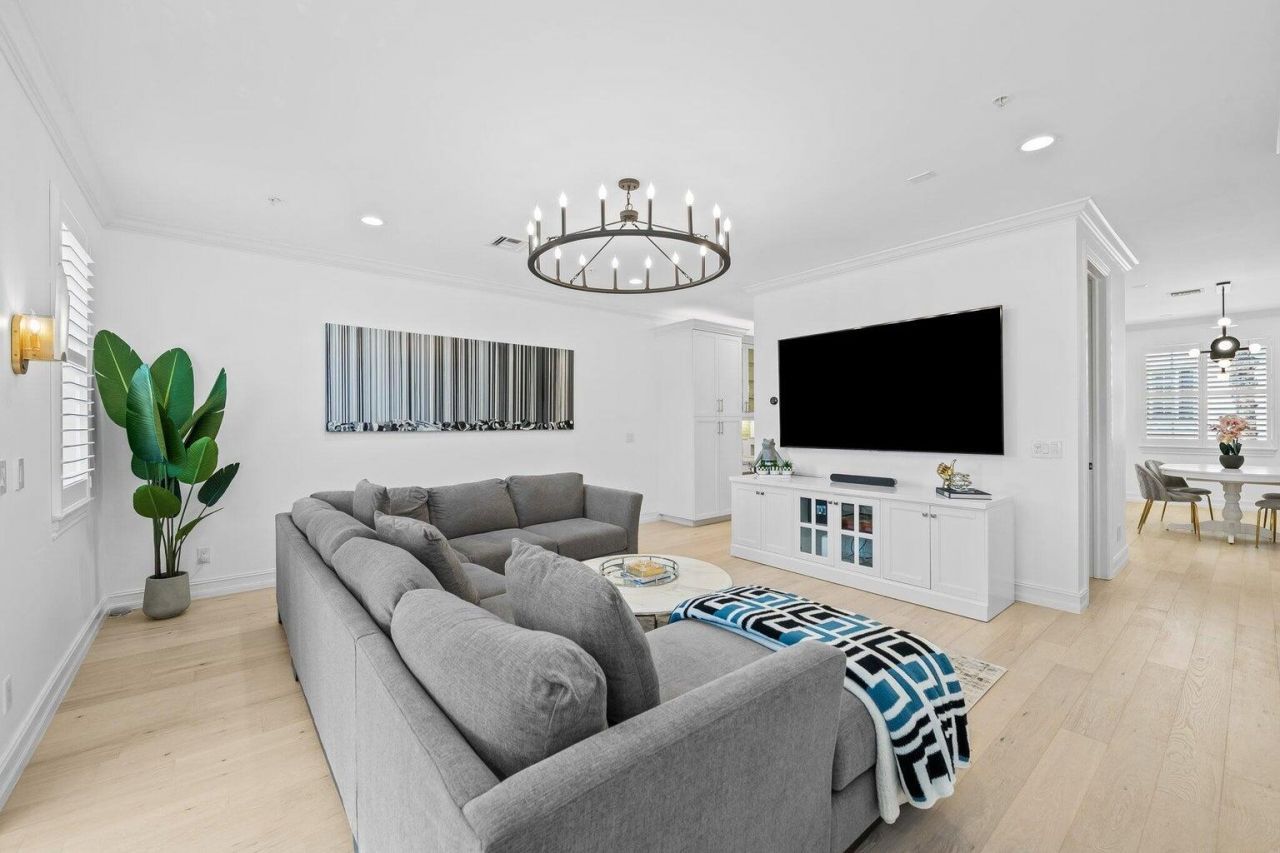 373 E Cannery Row Circle, Delray Beach, FL 33444 Photo