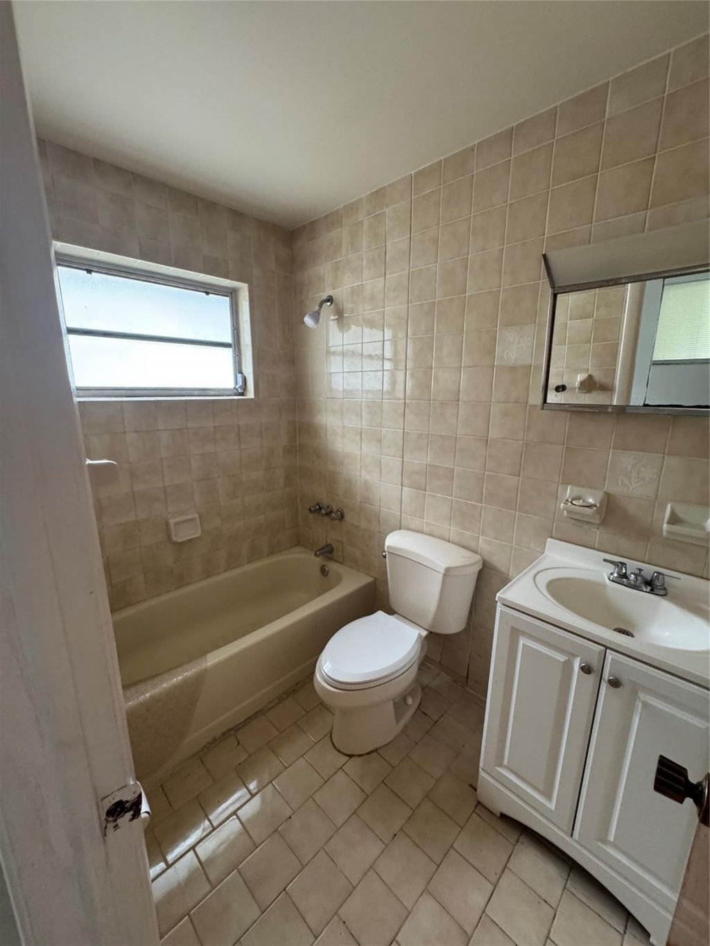 2842 SW 36th Court, Miami, FL 33133 Photo