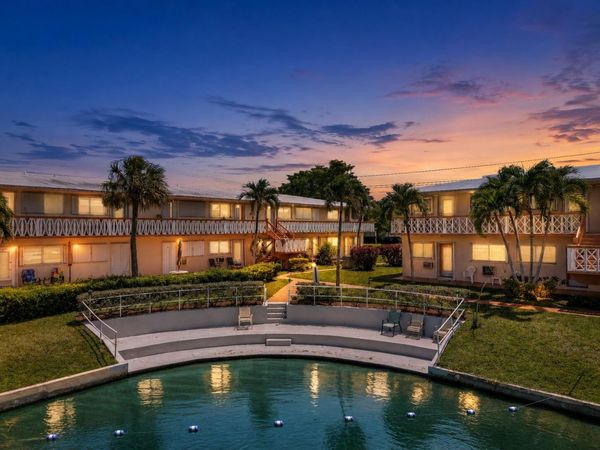 1000 SW 10th Avenue, Unit 9, Hallandale Beach, FL 33009