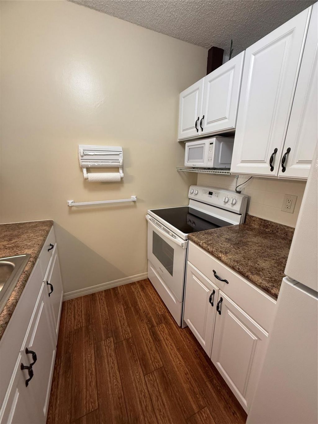 1000 SW 10th Avenue, Unit 9, Hallandale Beach, FL 33009 Photo