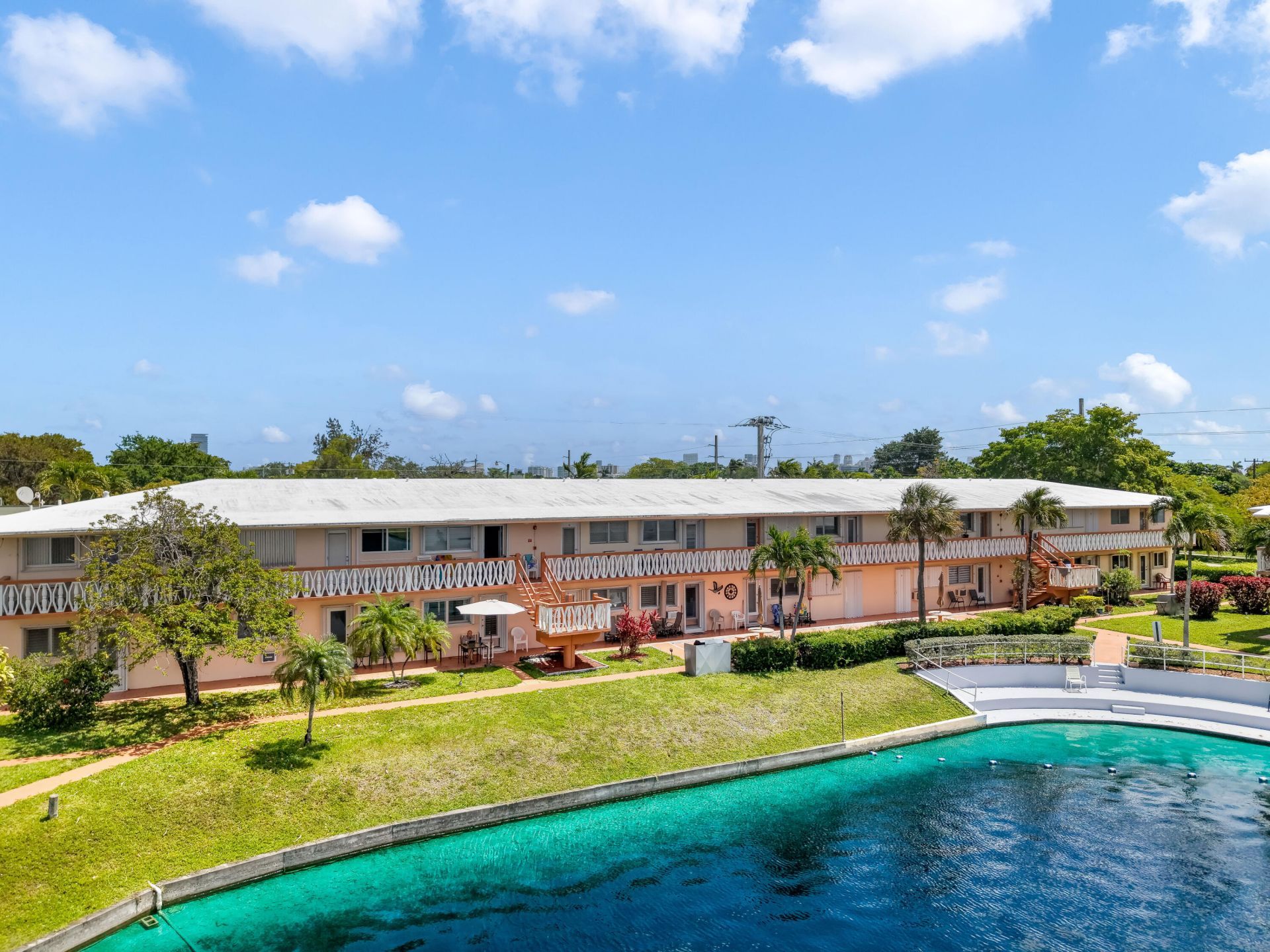 1000 SW 10th Avenue, Unit 9, Hallandale Beach, FL 33009 Photo