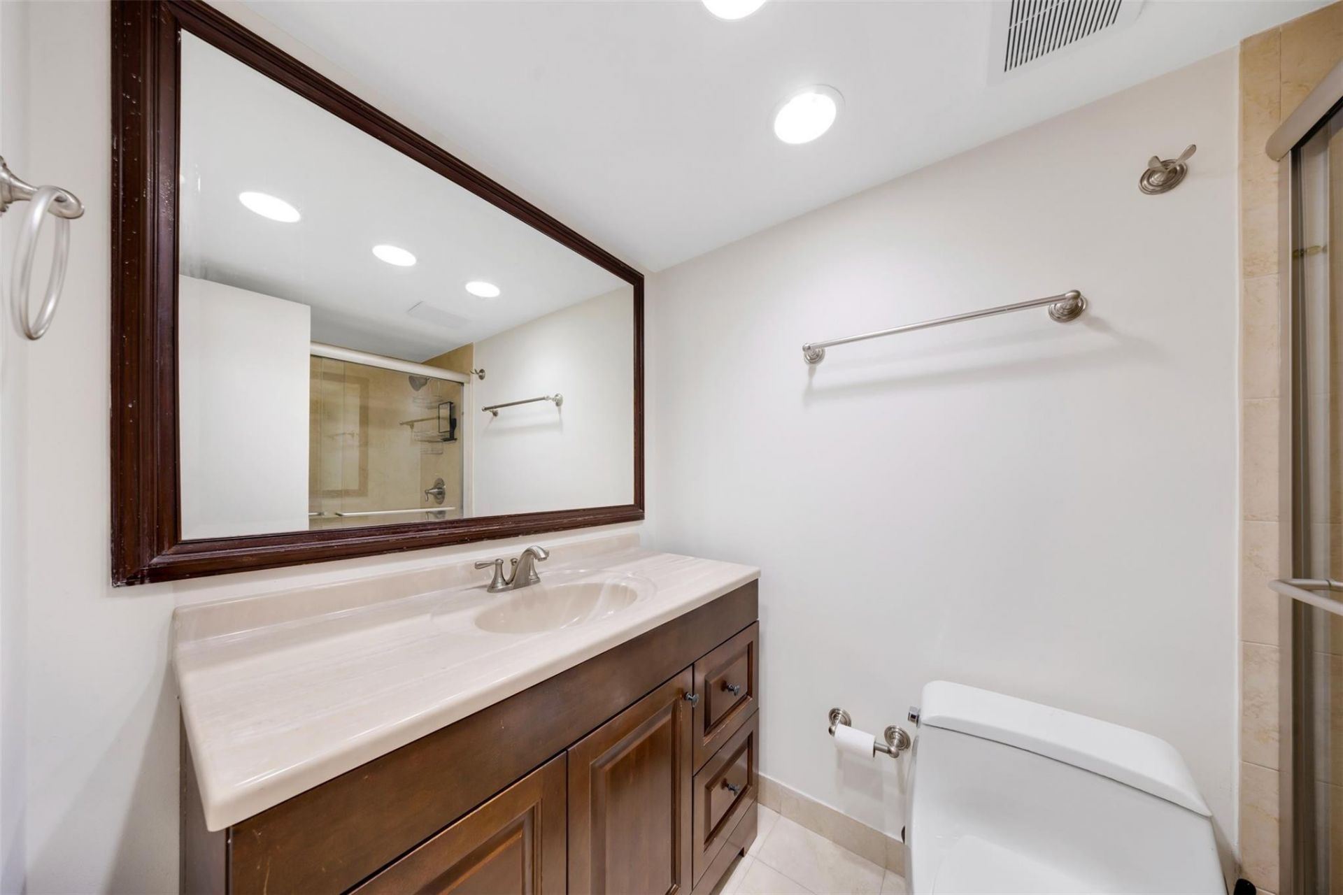 18181 NE 31st Court, Unit 804, Aventura, FL 33160 Photo