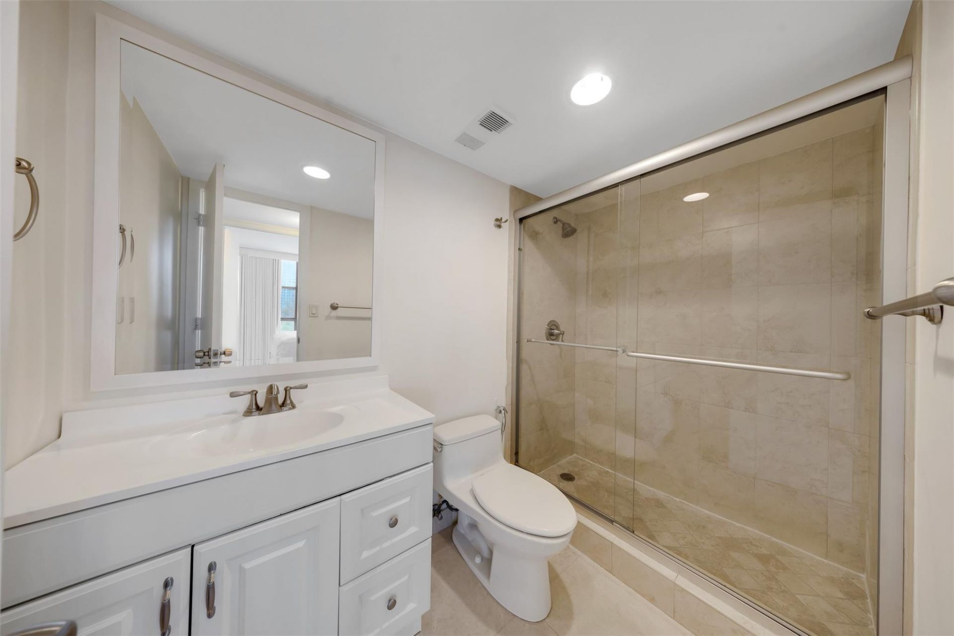 18181 NE 31st Court, Unit 804, Aventura, FL 33160 Photo