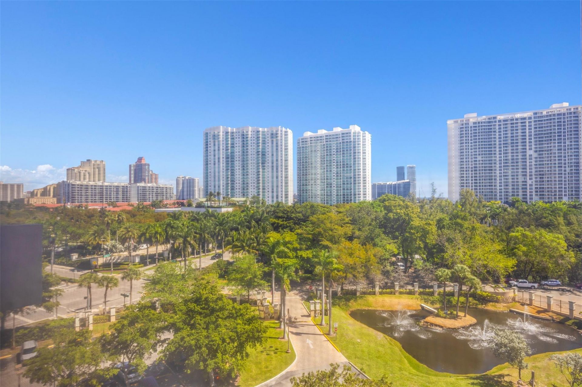 18181 NE 31st Court, Unit 804, Aventura, FL 33160 Photo