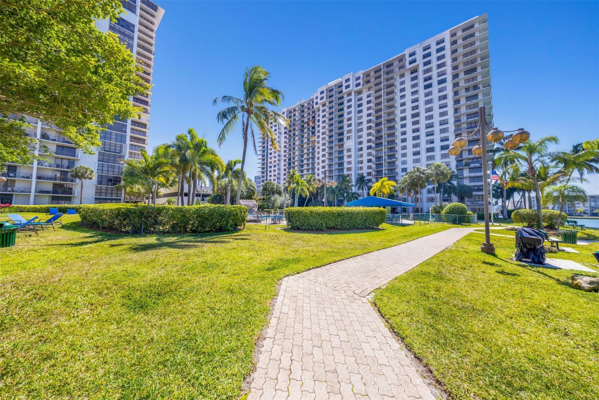 18181 NE 31st Court, Unit 804, Aventura, FL 33160 Photo