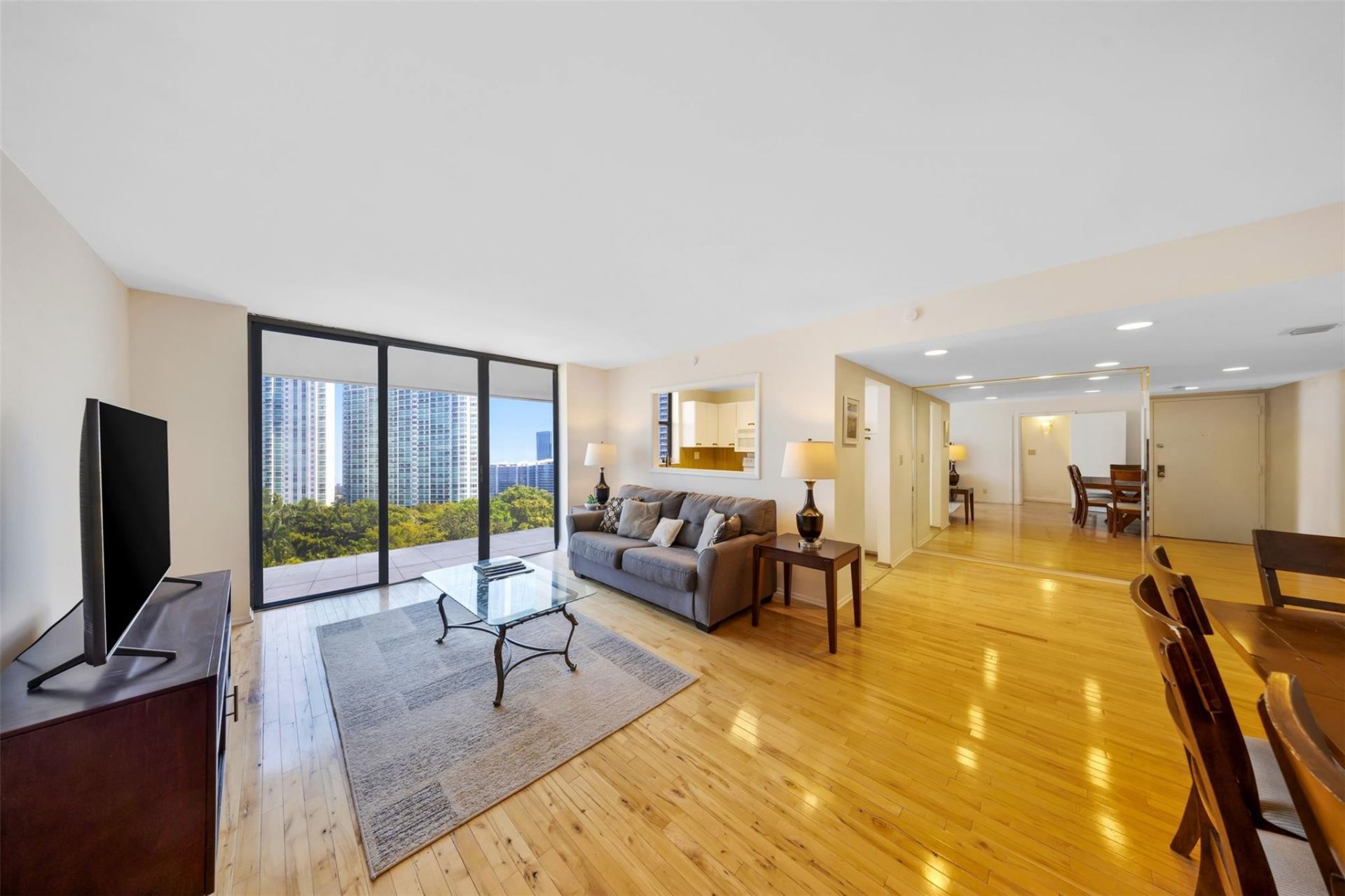 18181 NE 31st Court, Unit 804, Aventura, FL 33160 Photo