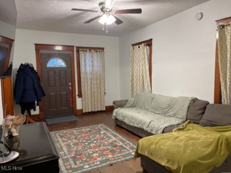 265 Sexton Street, Struthers, OH 44471 Photo 2