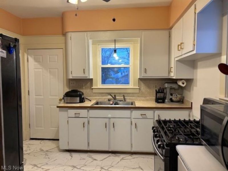 265 Sexton Street, Struthers, OH 44471 Photo 6