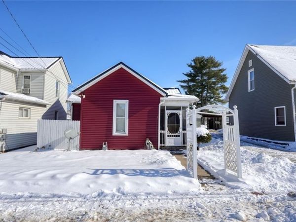 210 S 4th Street, Byesville, OH 43723