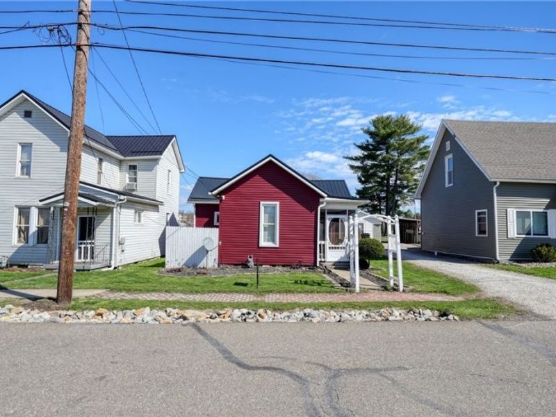 210 S 4th Street, Byesville, OH 43723 Photo 2