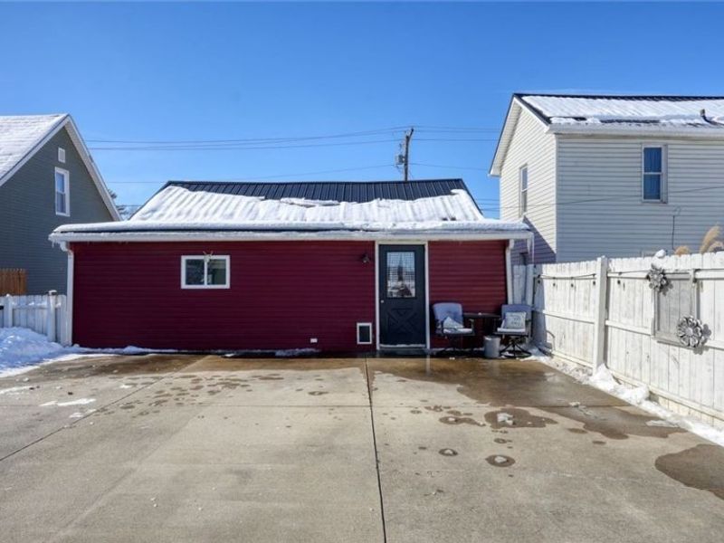 210 S 4th Street, Byesville, OH 43723 Photo 5