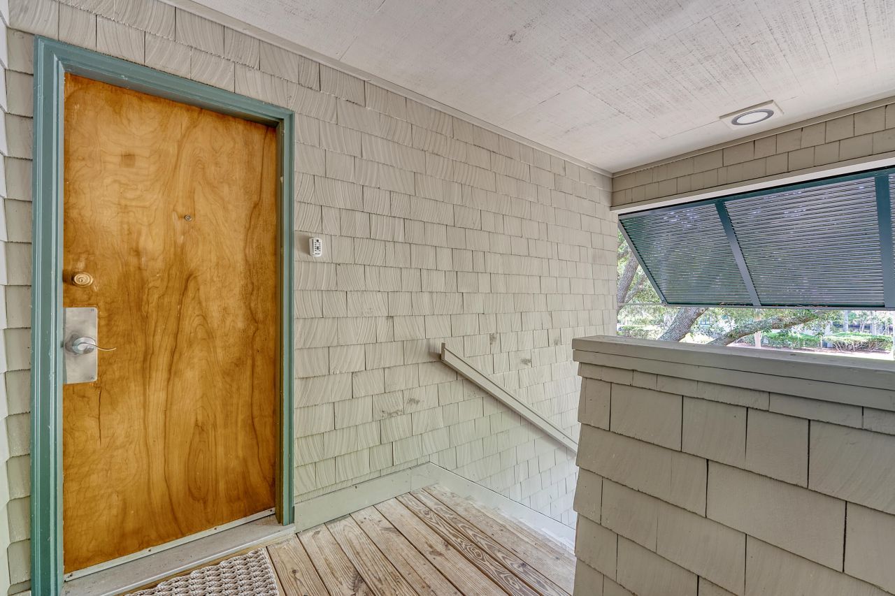 4770 Tennis Club Lane Photo 25