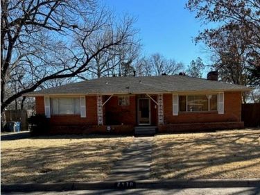 2438 Five Mile Circle, Dallas, TX 75233