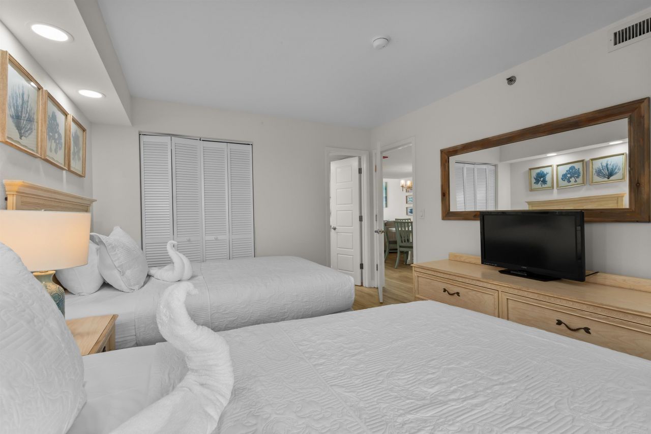 4800 S Ocean Blvd. Photo 6