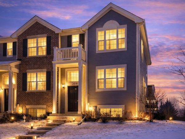 308 Niagara Drive, Volo, IL 60073