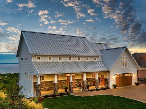 3725 North Ridge Road, Duluth, MN 55804