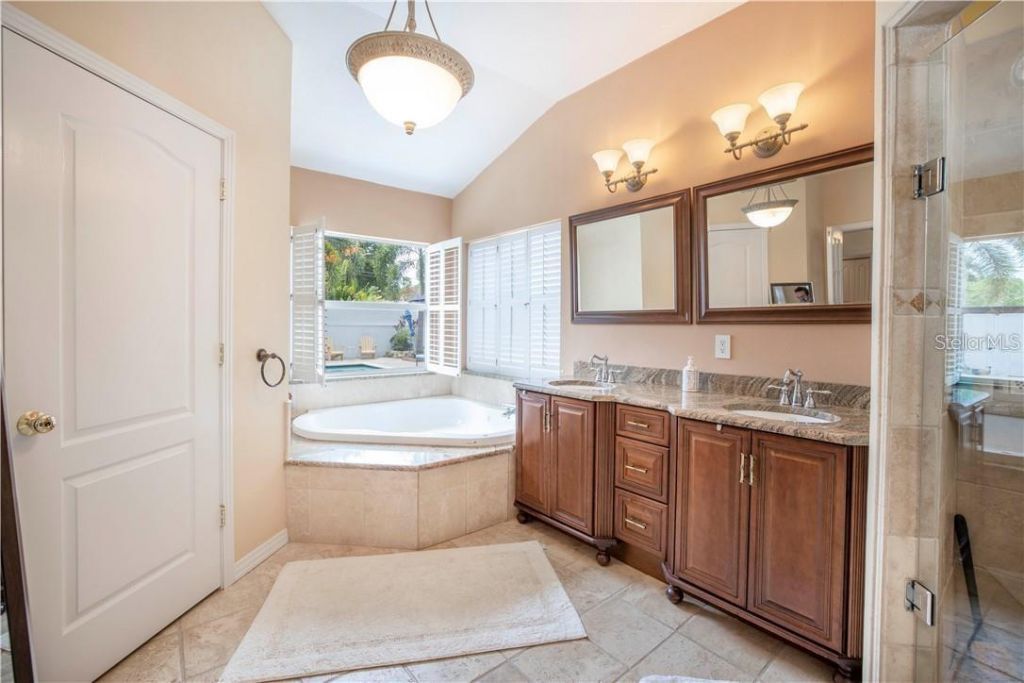 2200 2nd Street N, Saint Petersburg, FL 33704 Photo