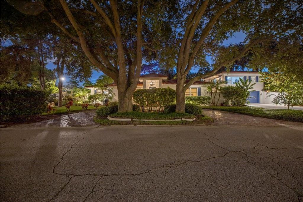 2200 2nd Street N, Saint Petersburg, FL 33704 Photo