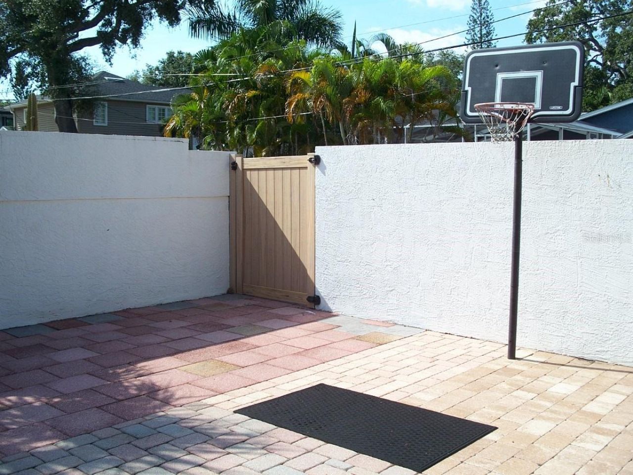 2200 2nd Street N, Saint Petersburg, FL 33704 Photo