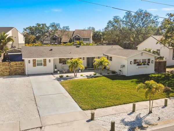 8412 LOPEZ DRIVE, TAMPA, FL 33615