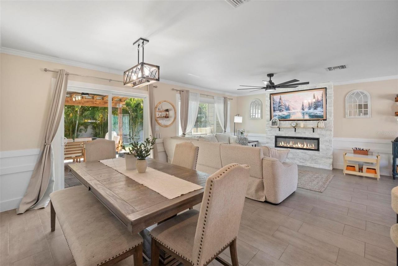 8412 Lopez Drive, Tampa, FL 33615 Photo