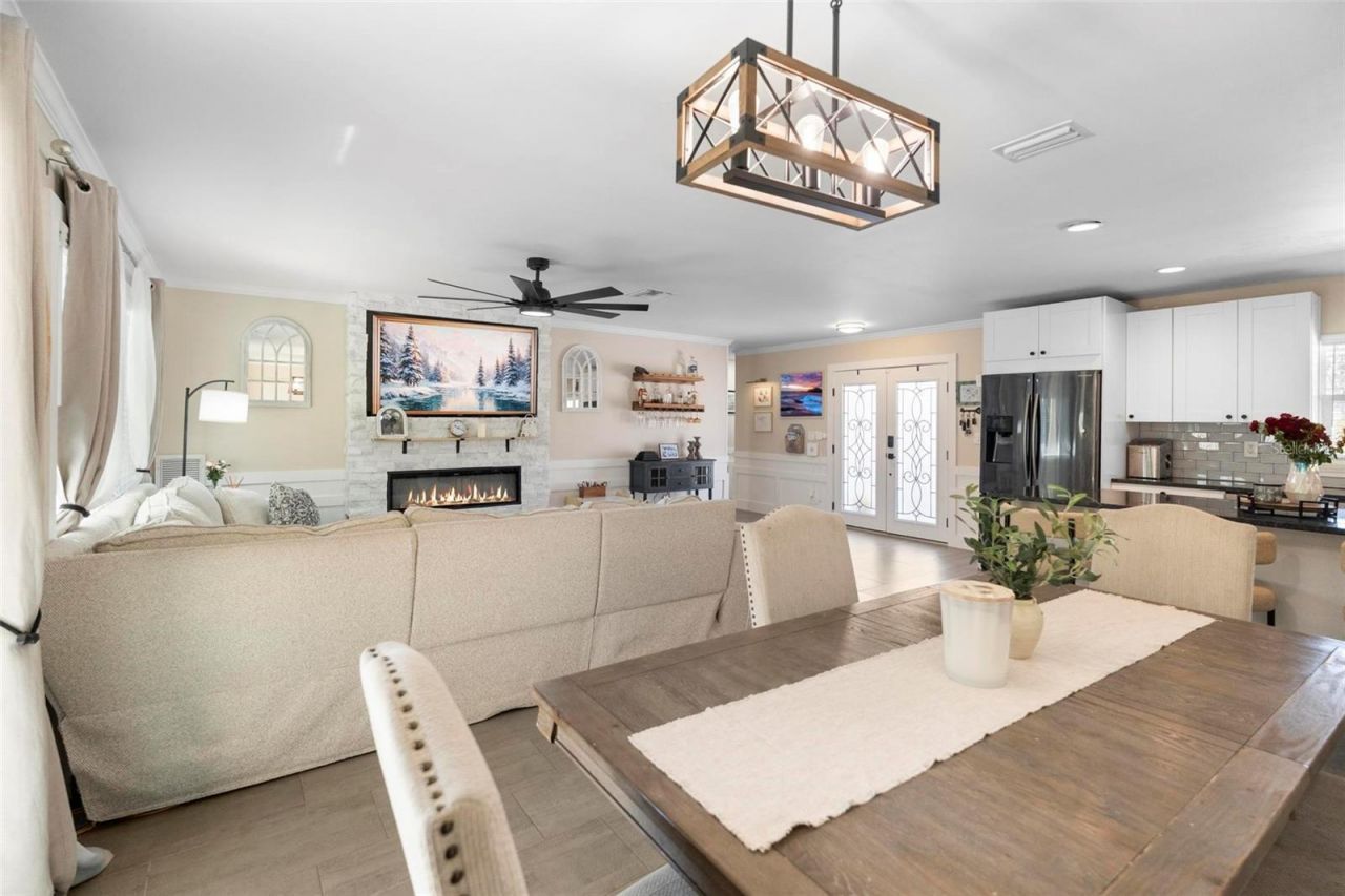 8412 Lopez Drive, Tampa, FL 33615 Photo