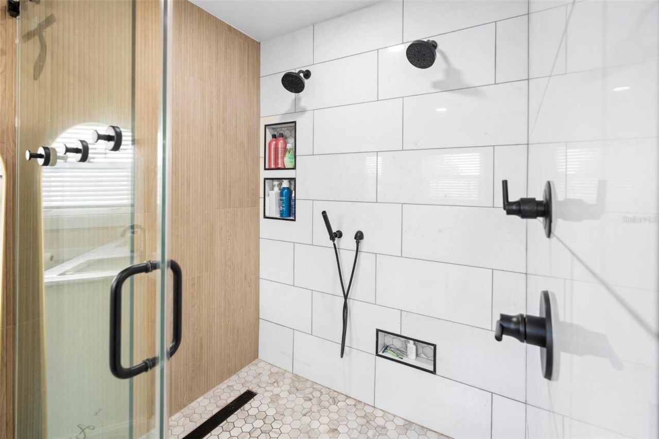 8412 Lopez Drive, Tampa, FL 33615 Photo