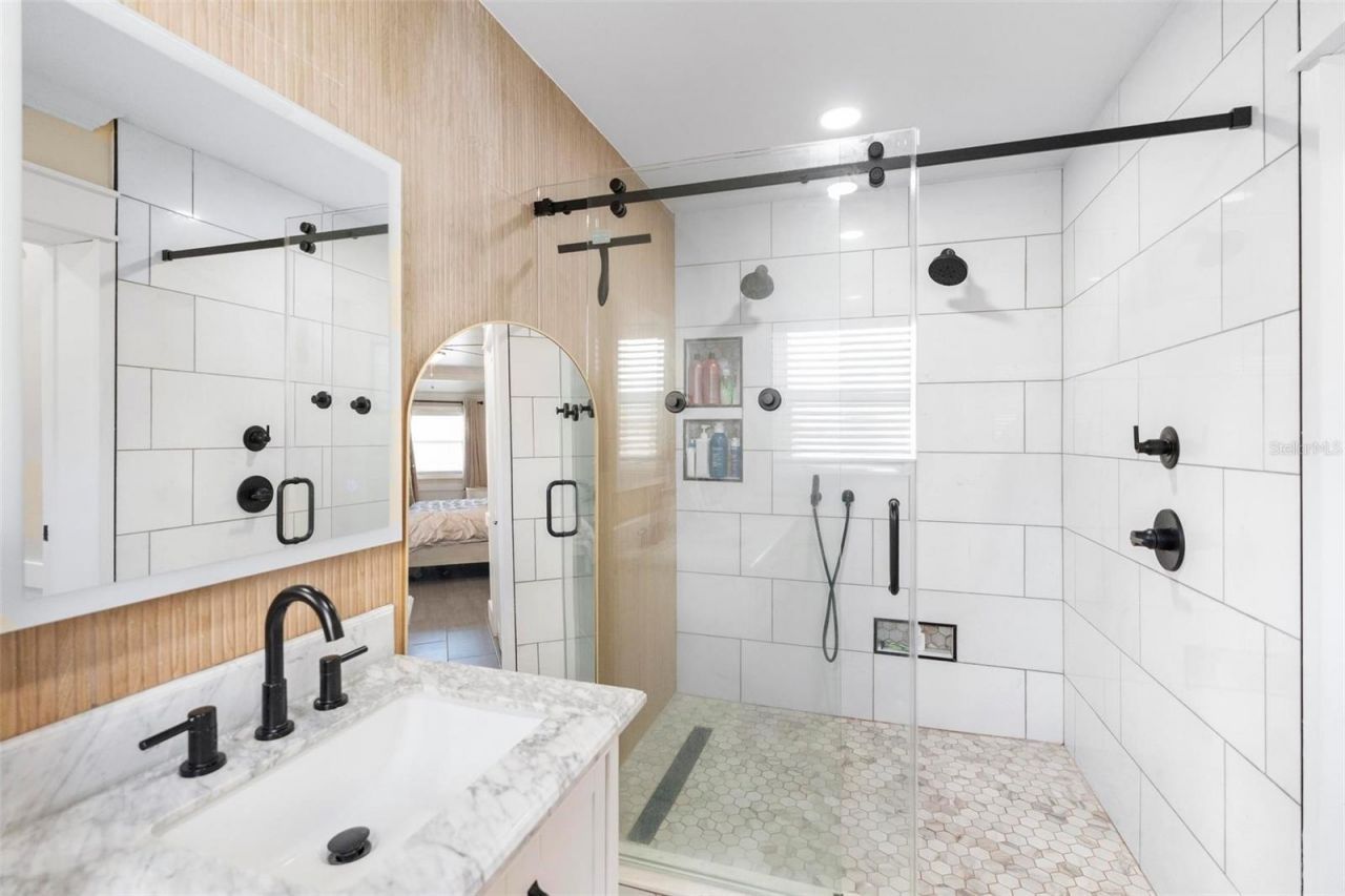 8412 Lopez Drive, Tampa, FL 33615 Photo