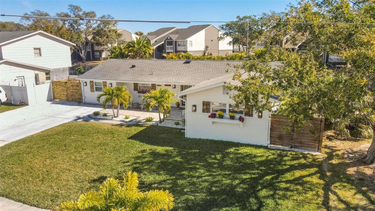 8412 Lopez Drive, Tampa, FL 33615 Photo