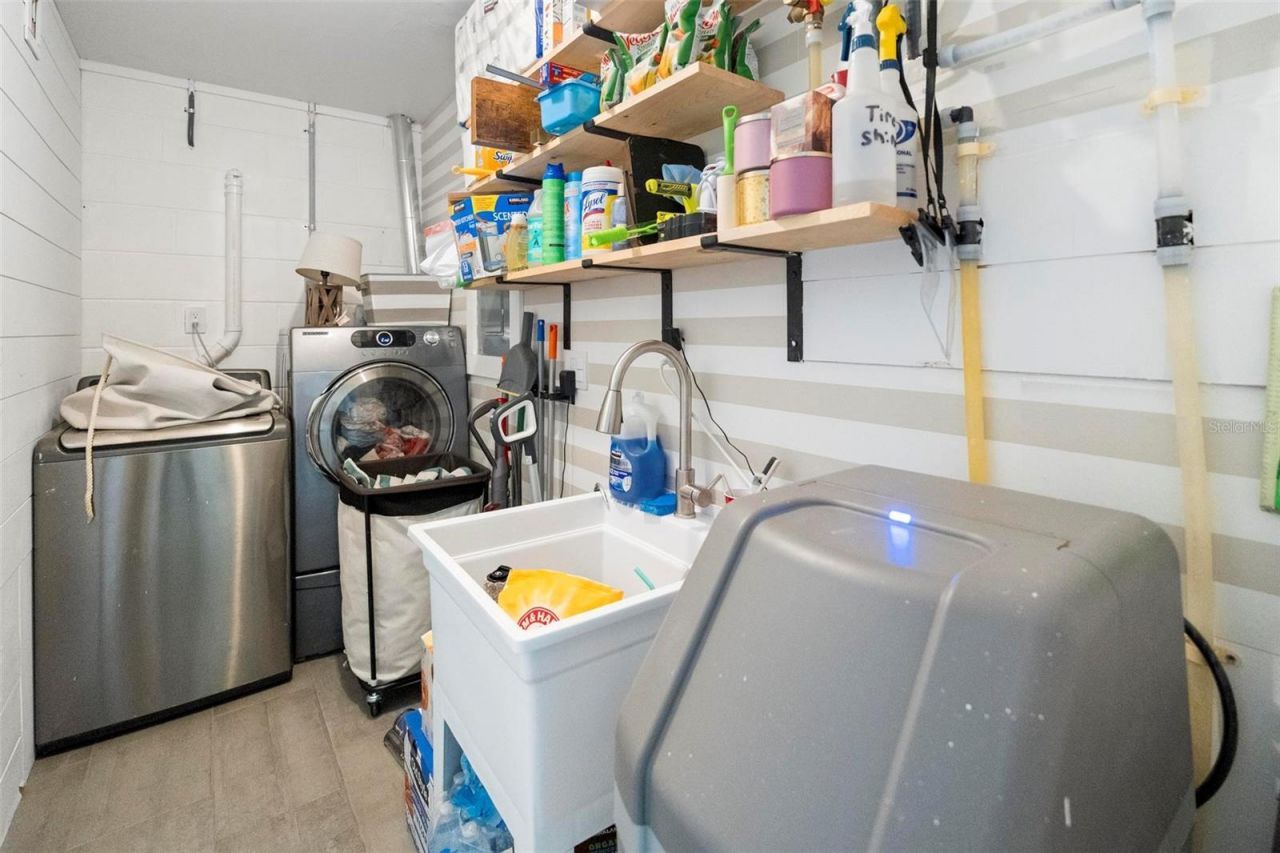 8412 Lopez Drive, Tampa, FL 33615 Photo