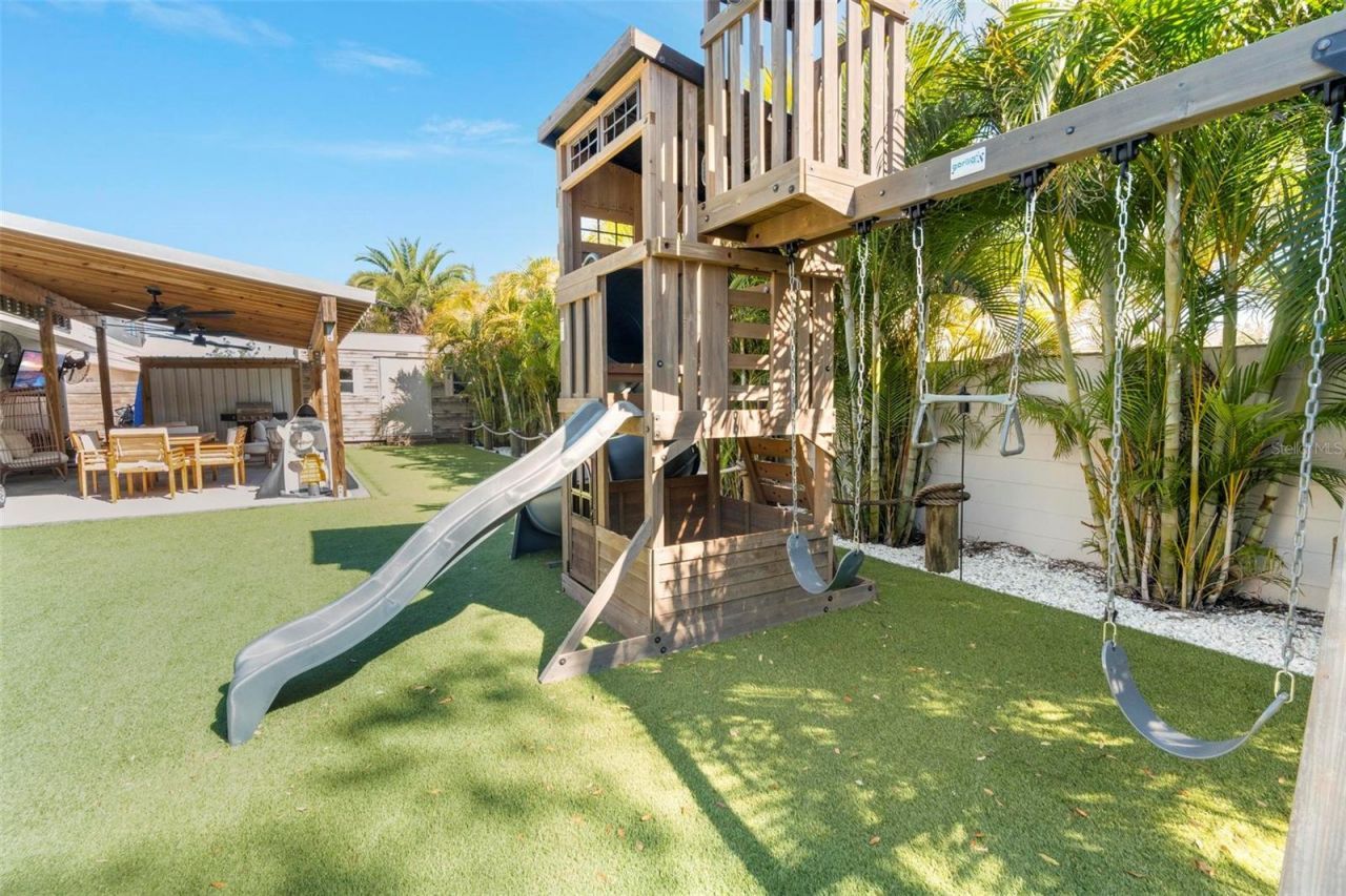 8412 Lopez Drive, Tampa, FL 33615 Photo