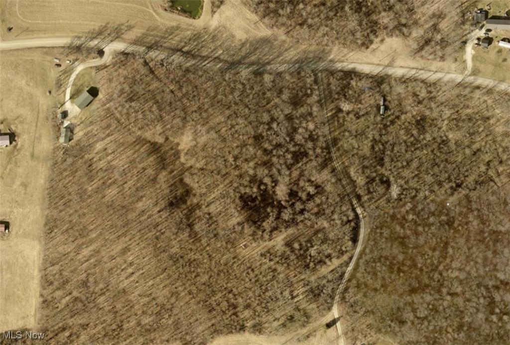 Avon Road, Carrollton, OH 44615 Main Photo