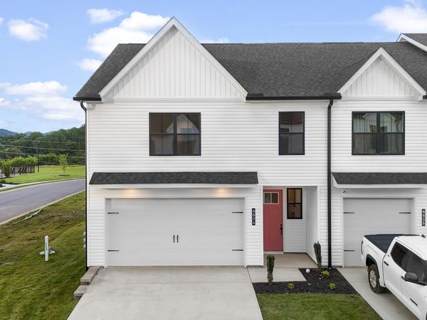 8806 Chapman Trace Way, Knoxville, TN 37920