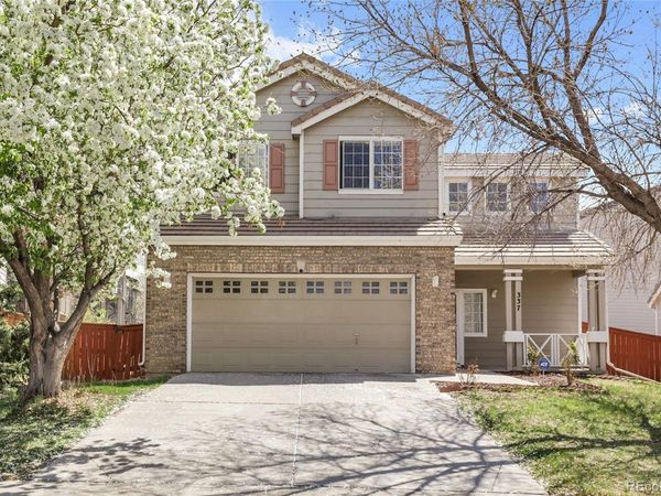 337 Ivory Circle, Aurora, CO 80011