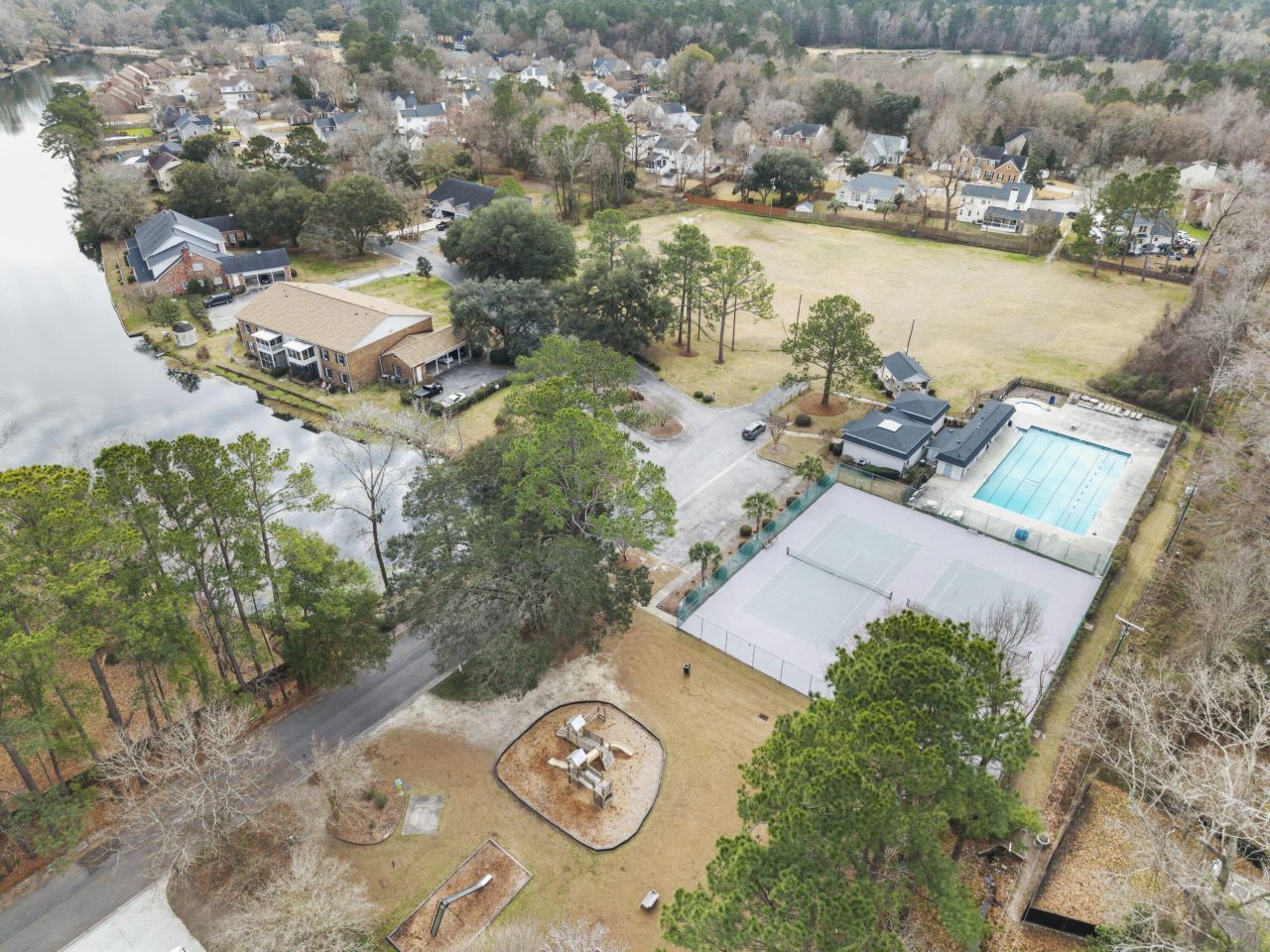 103 Endicott Street Photo 32