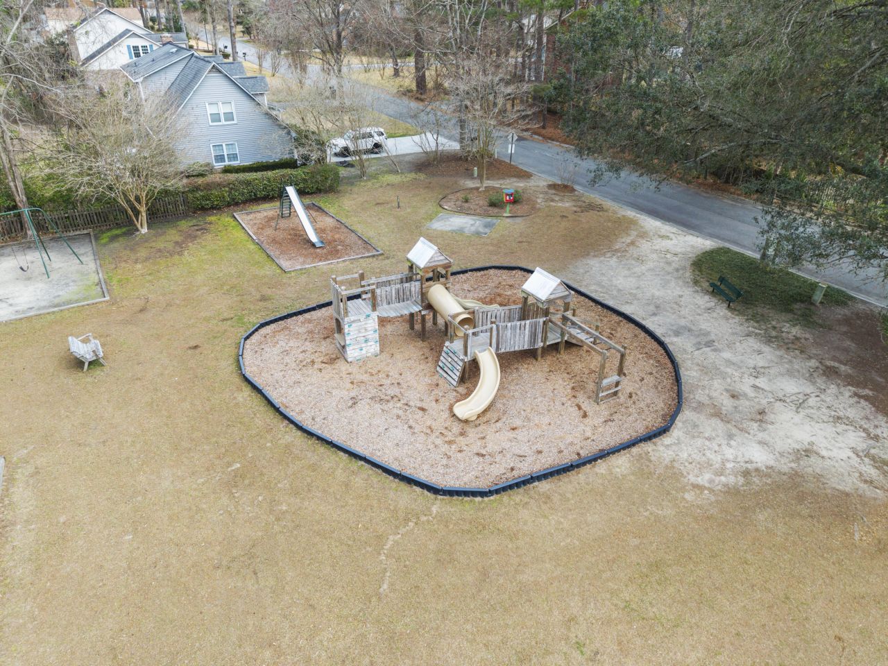 103 Endicott Street Photo 33