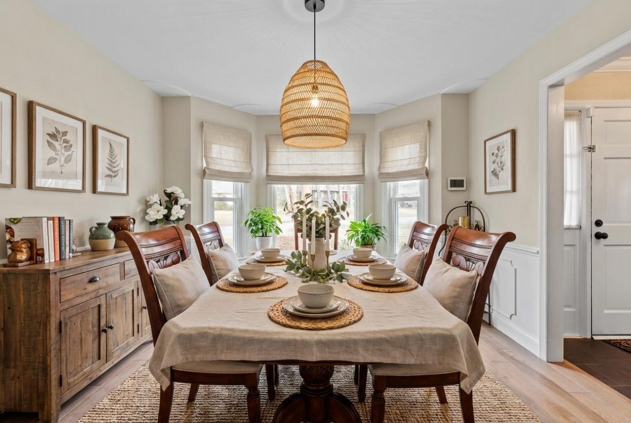 103 Endicott Street Photo 7