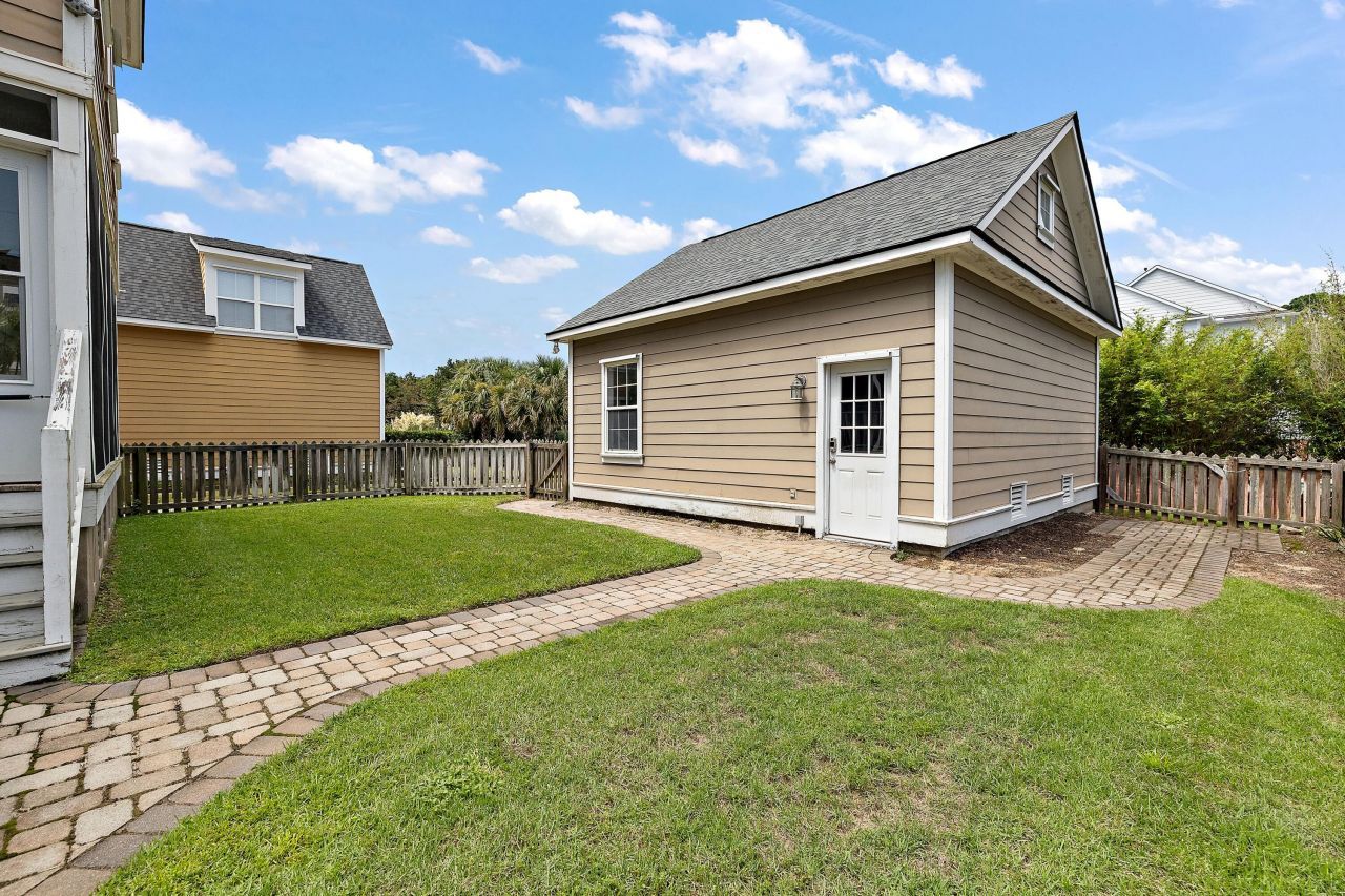 1417 Clancy Road Photo 21