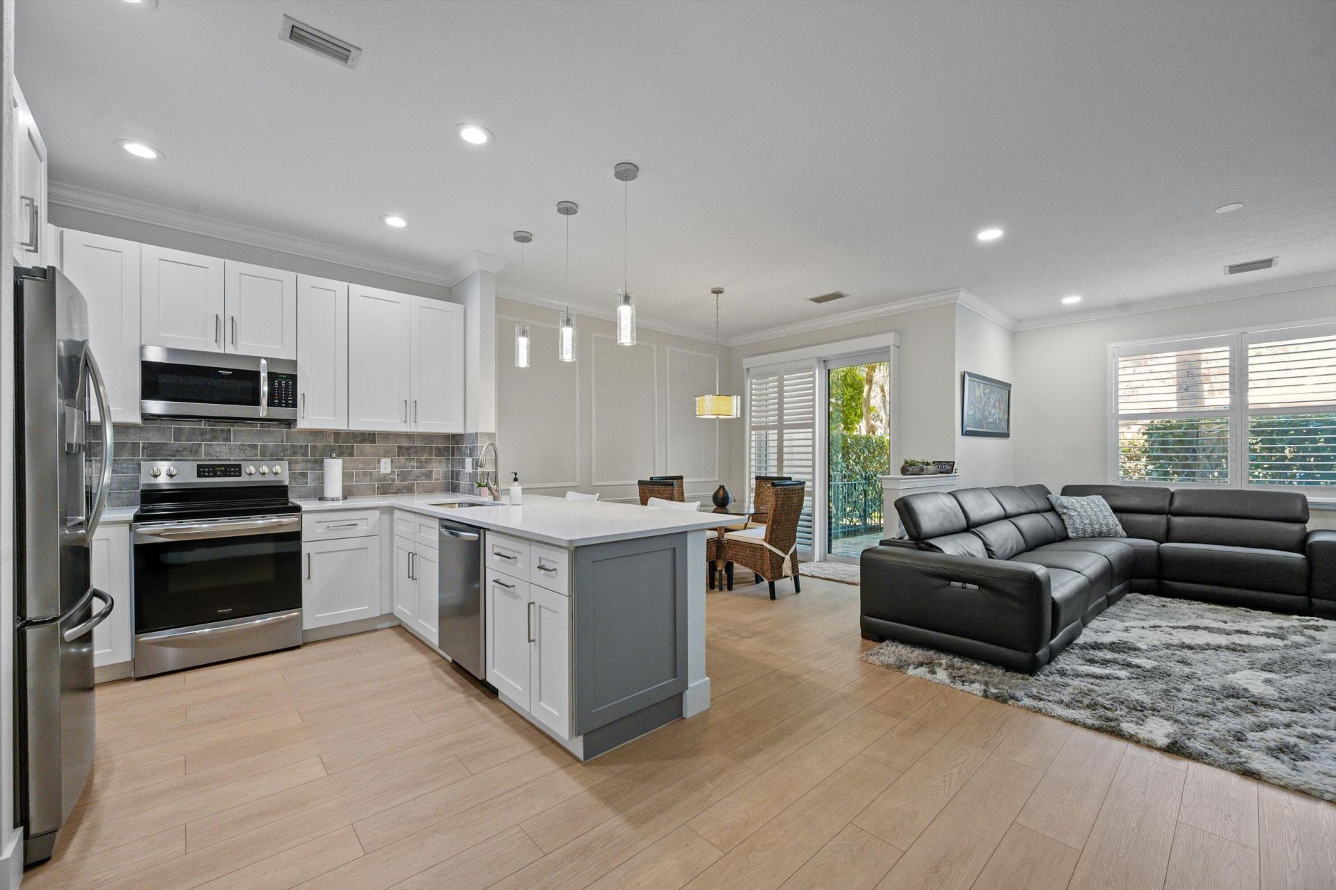 6058 Seminole Gardens Circle, Riviera Beach, FL 33418 Photo