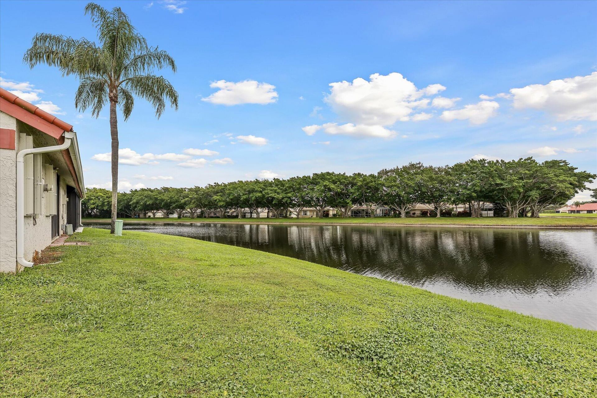 7841 Lexington Club Boulevard, Unit B, Delray Beach, FL 33446 Photo